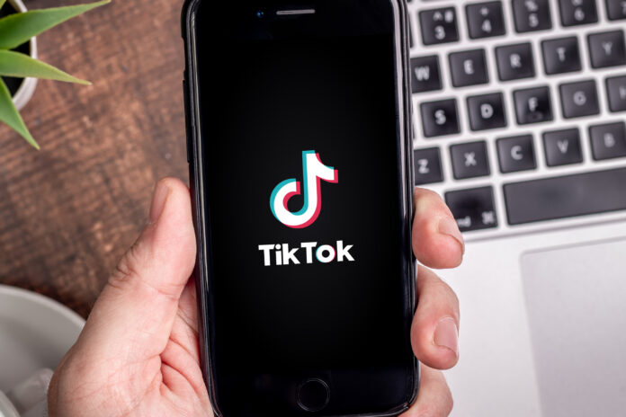 tiktok introduces text posts 64becf347c0bb sej.jpg