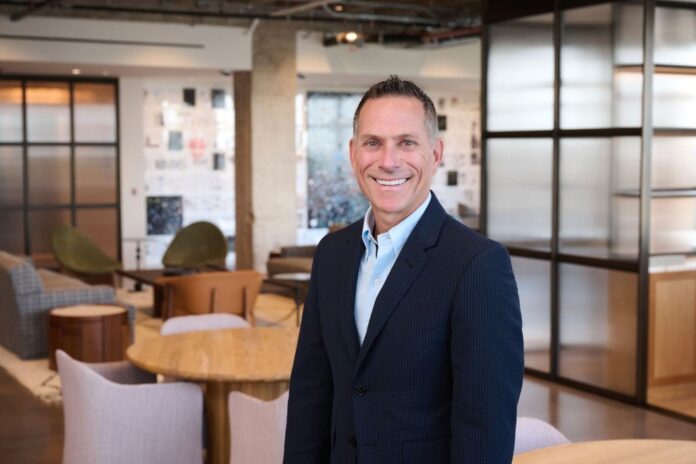 How to Think Like an Entrepreneur, According to Alec Litowitz