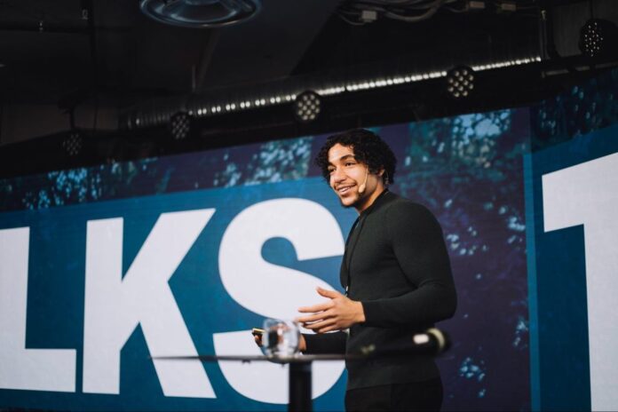Your Book or Keynote May Not Pay Much — But Here’s How to Tell If It’s Winning You Better Clients