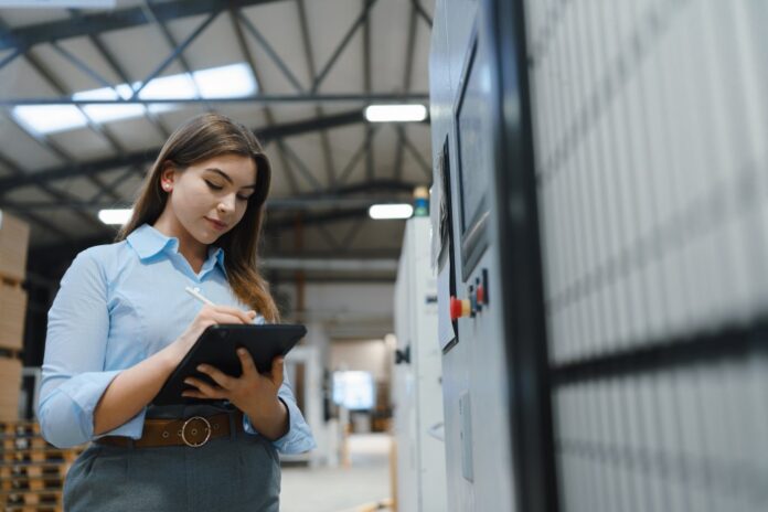 Workers Are Becoming AI Managers, Without Pay Raise, Promotion